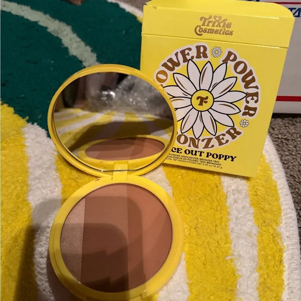 Trixie Cosmetics Flower Power Bronzer - Peace Out Poppy - 0.59 oz / 16.67g